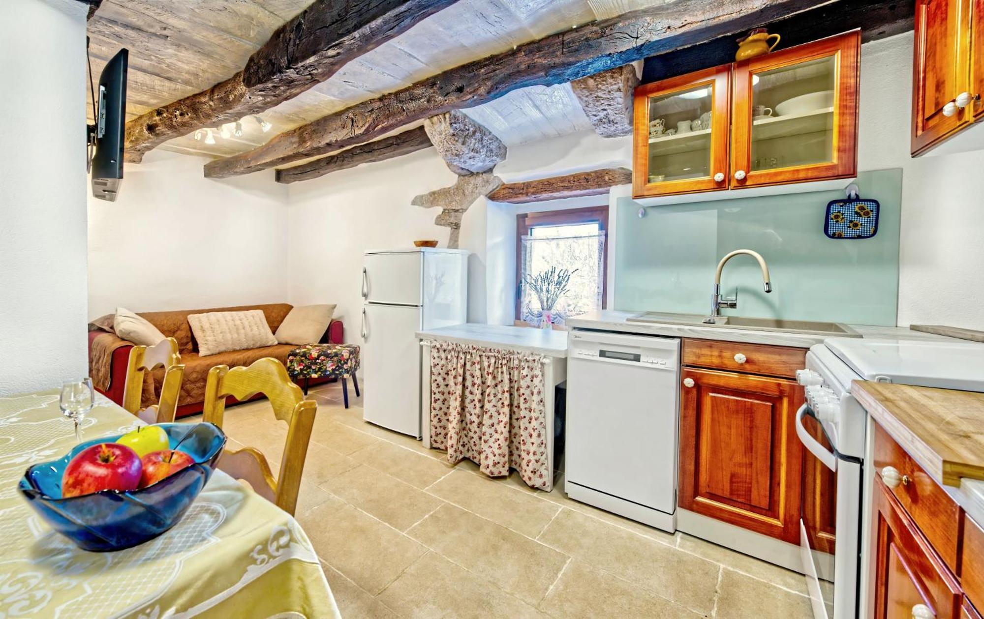 Apartman Studio Baladur Roč Exteriör bild