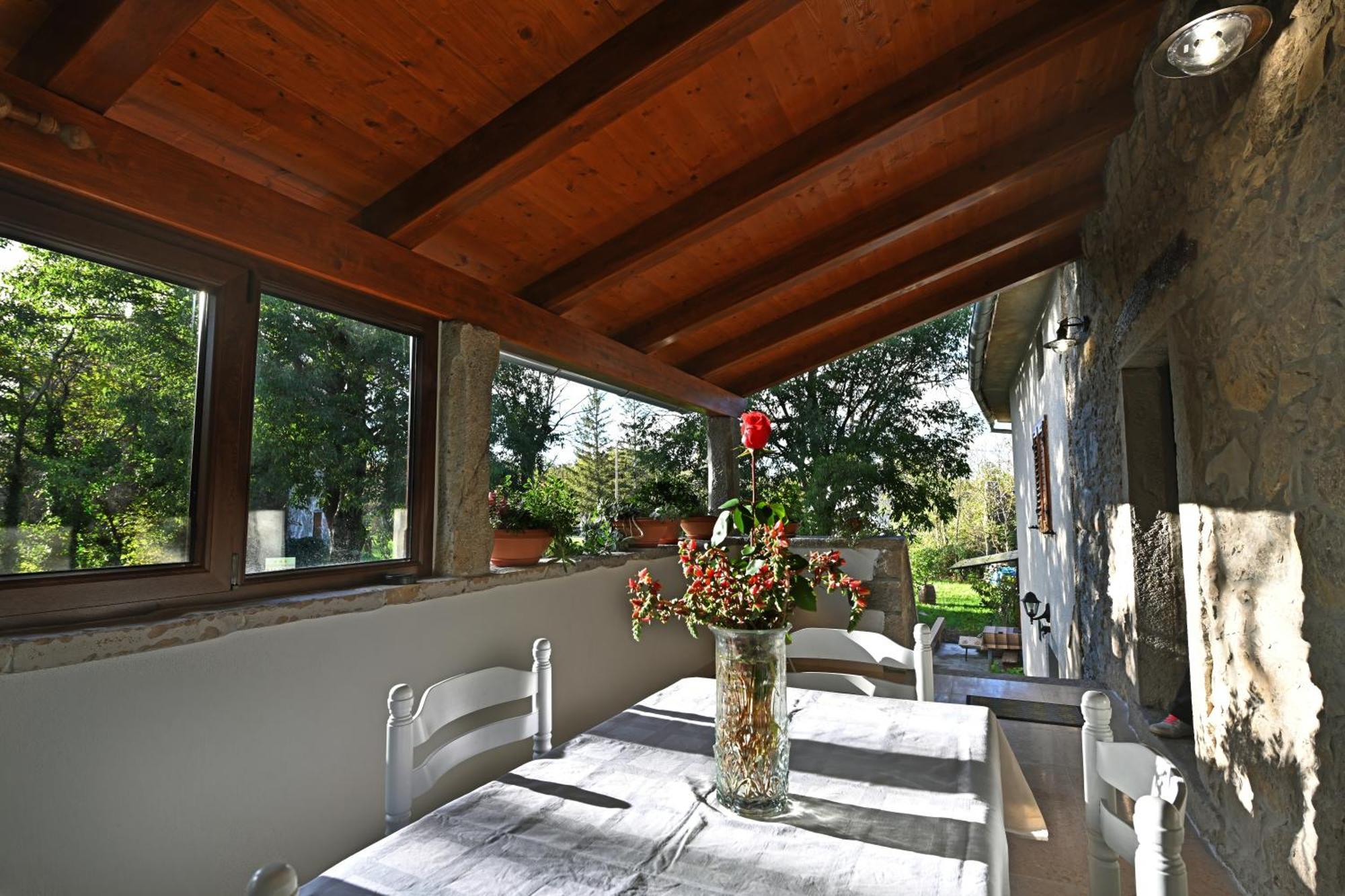 Apartman Studio Baladur Roč Exteriör bild