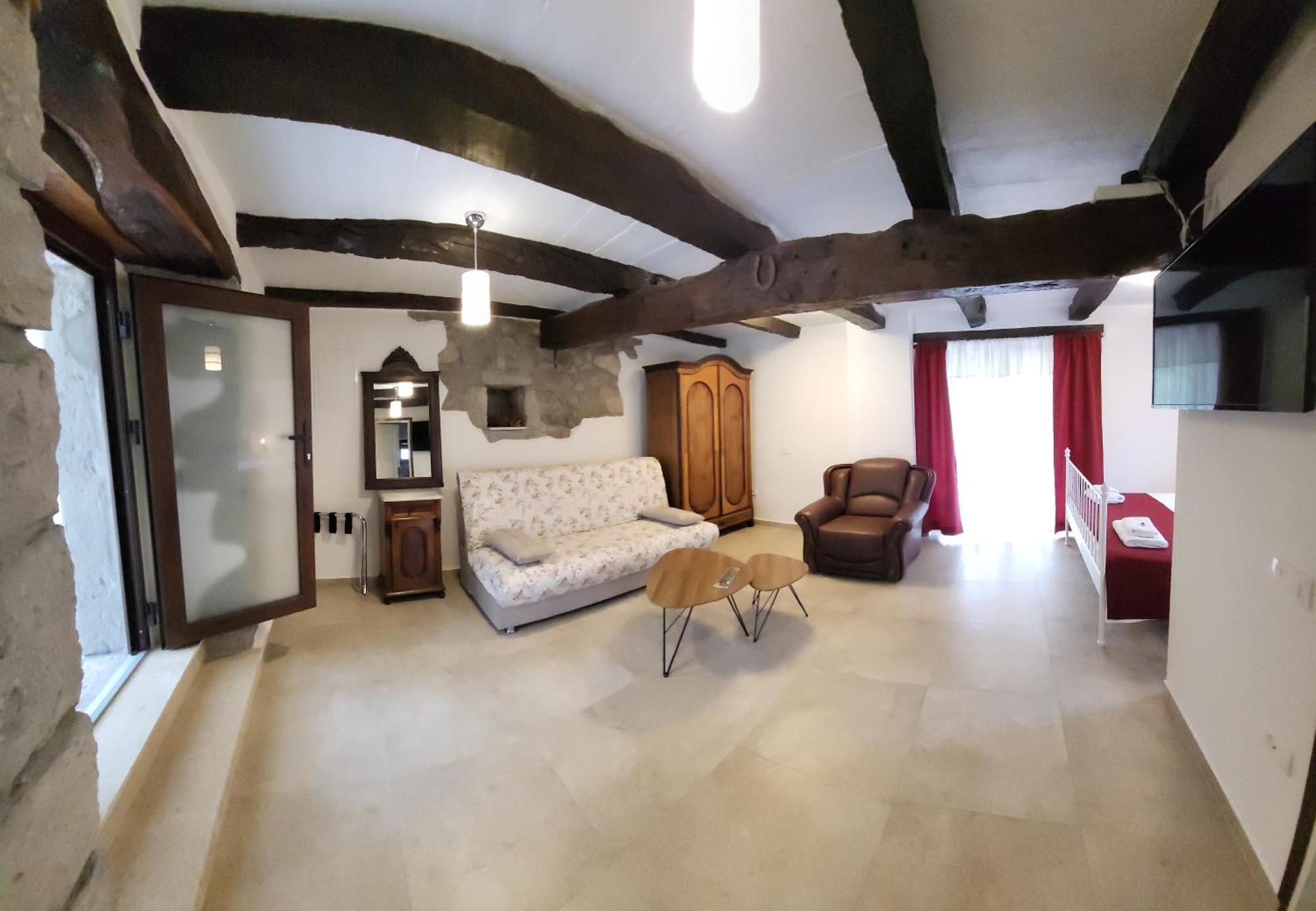 Apartman Studio Baladur Roč Exteriör bild